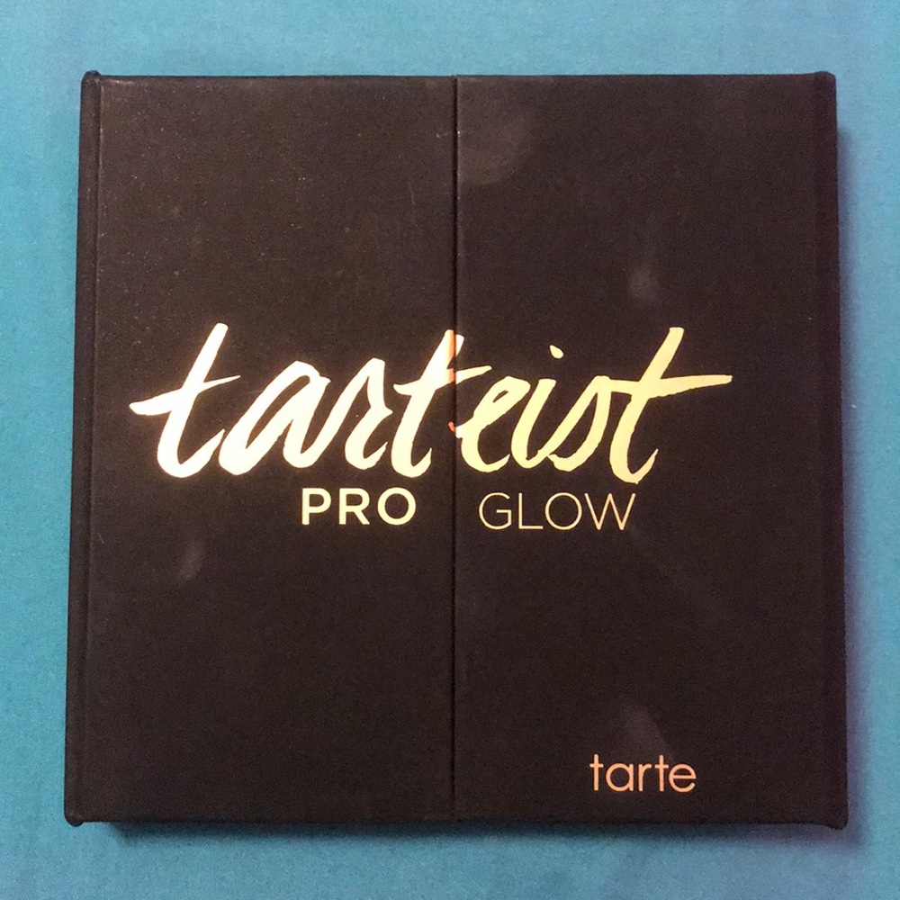 Tartiest pro-glow highlight and contour palette